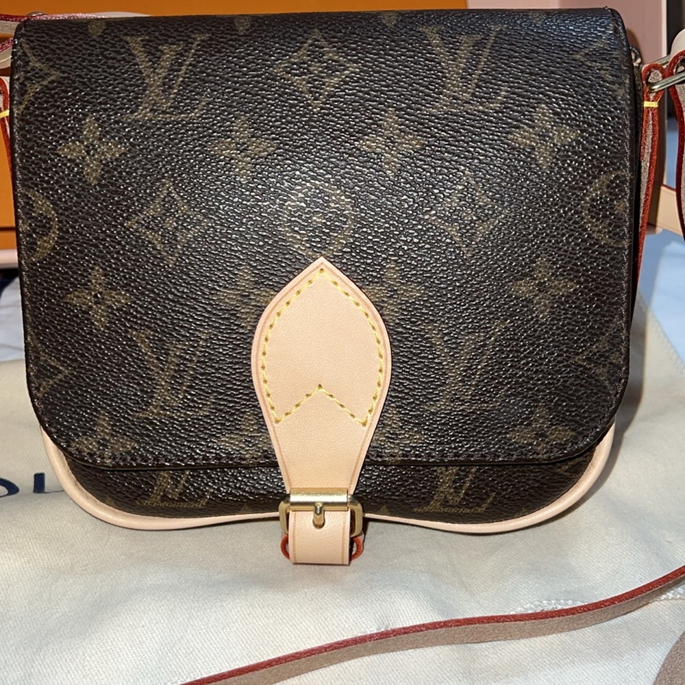 Louis Vuitton Vintage Cartouchière 17 Monogram – Fully Restored by LV - Picture 3 of 13